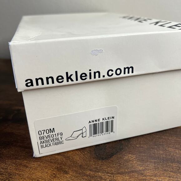 Anne Klein Barclay Pumps 7 M Black T-Strap Block Heel Almond Toe Comfort Chic - Picture 9 of 11